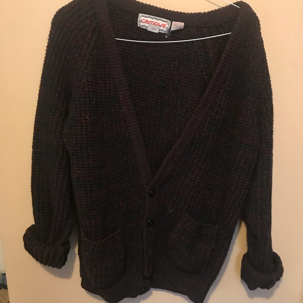 Oversized sweater!! Wear it opened or buttoned up!